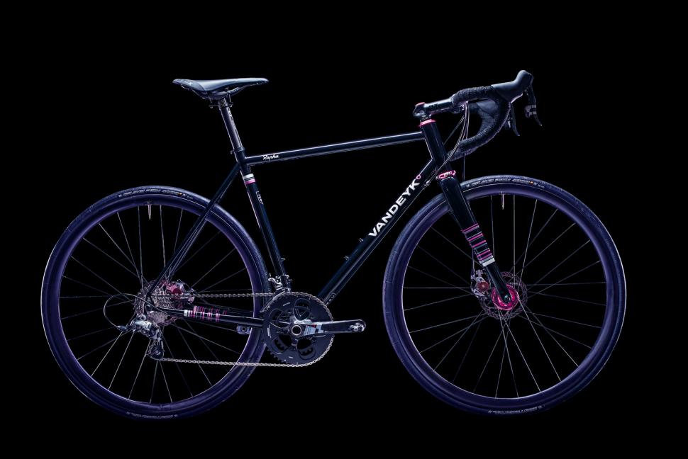 Rapha best sale continental bikes